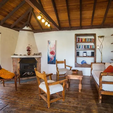 Casa Ruth 洛斯·亚诺斯·德·阿里丹